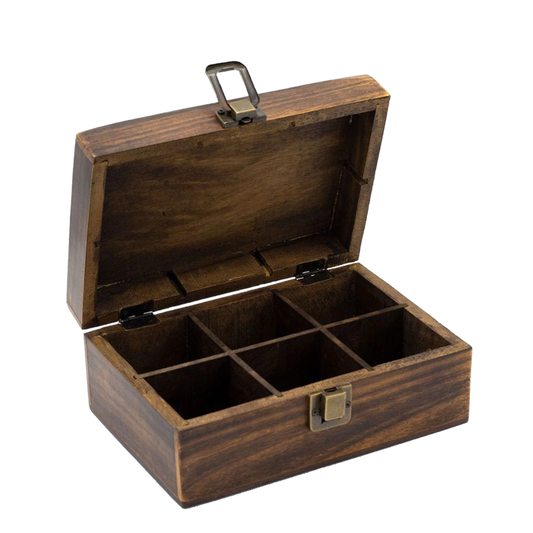 Boîte à thé sculptée en bois de manguier – 6 compartiments (23 × 15 × 9.5 cm)